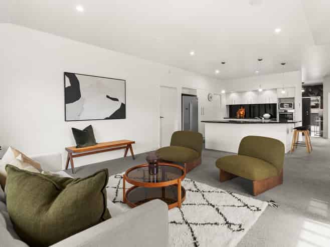 14 Arbuckle Road, Frimley