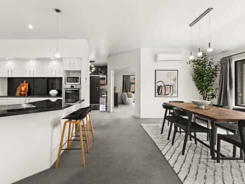 14 Arbuckle Road, Frimley