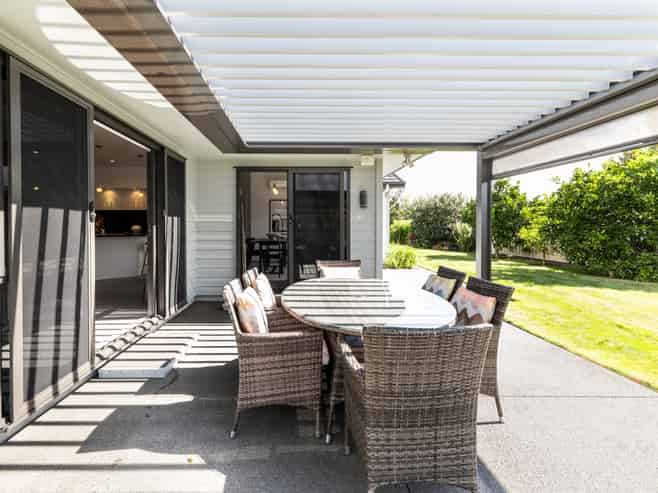 14 Arbuckle Road, Frimley