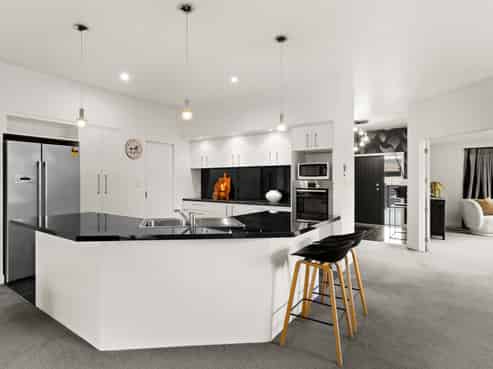 14 Arbuckle Road, Frimley