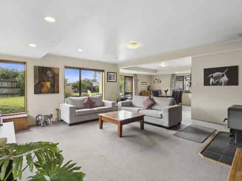 6 Tilburn Street, Halfway Bush