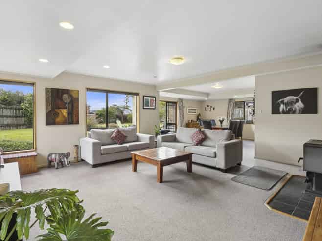 6 Tilburn Street, Halfway Bush