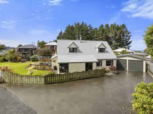 6 Tilburn Street, Halfway Bush