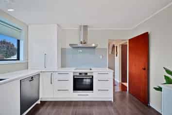 287 Avonhead Road, Avonhead