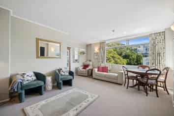 11E/20 Oriental Terrace, Oriental Bay