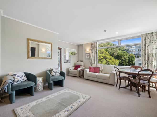 11E/20 Oriental Terrace, Oriental Bay
