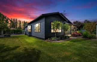 82 Lochiel Bridge Road, Winton