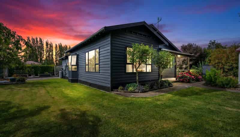 82 Lochiel Bridge Road, Winton