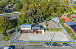 Stylish Multi Use Industrial + Refurbished house 