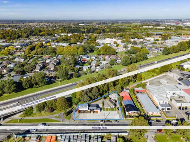 Stylish Multi Use Industrial + Refurbished house 