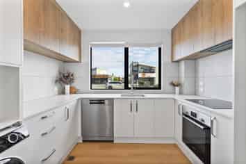 3/146 Blenheim Road, Riccarton