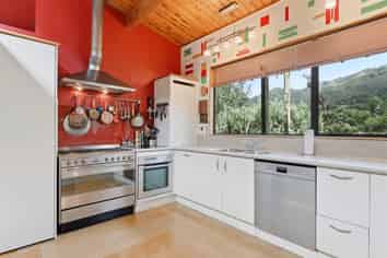 30 Totara Avenue, Collingwood