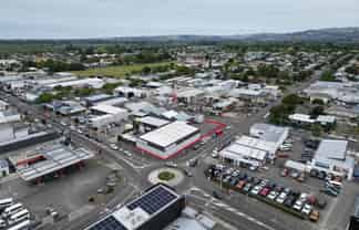 Corner site profile on Karamu Road