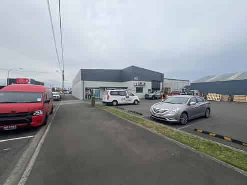 Corner site profile on Karamu Road