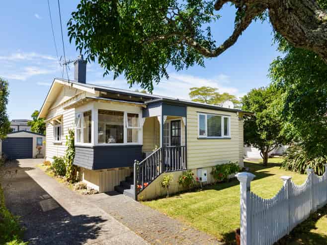 16 Carrie Street, Sandringham