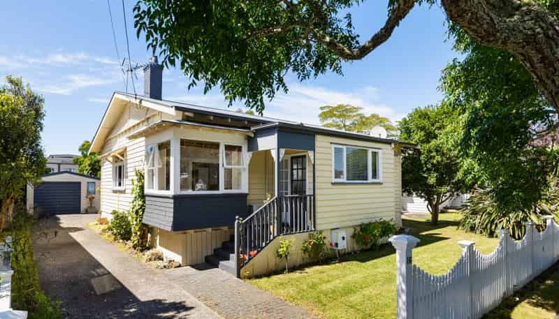 16 Carrie Street, Sandringham