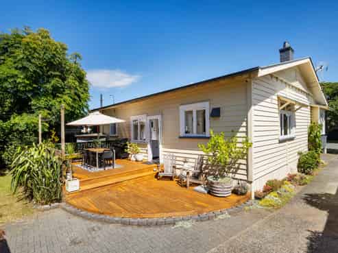 16 Carrie Street, Sandringham