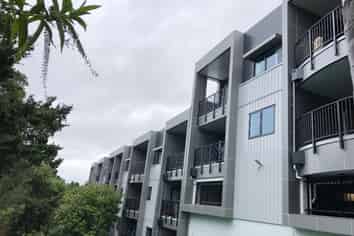 46/241 Hinemoa Street, Birkenhead