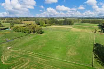 745 Lower Sefton Road, Sefton