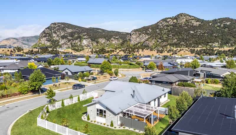 18 Finch Street, Albert Town