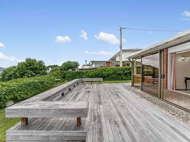  2/35 Kitchener Road, Takapuna