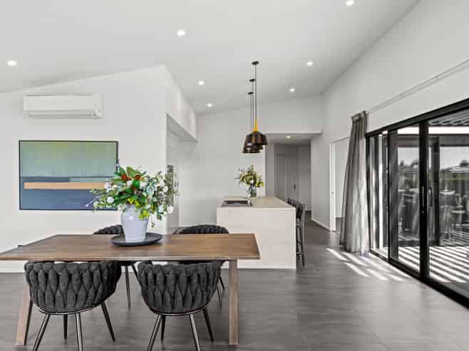 9 Farrelly Place, Casebrook