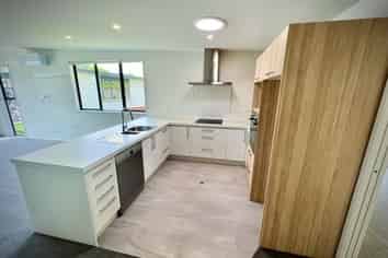 6 Manuka Place, Cambridge