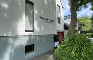 9/11 Pitarua Street, Thorndon