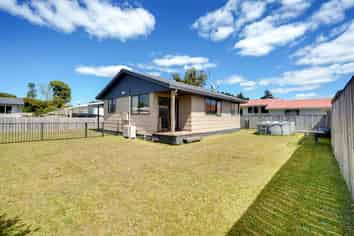 13 Gillett Lane, Enderley