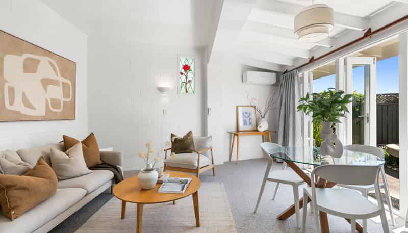 13/53 Vauxhall Road, Devonport