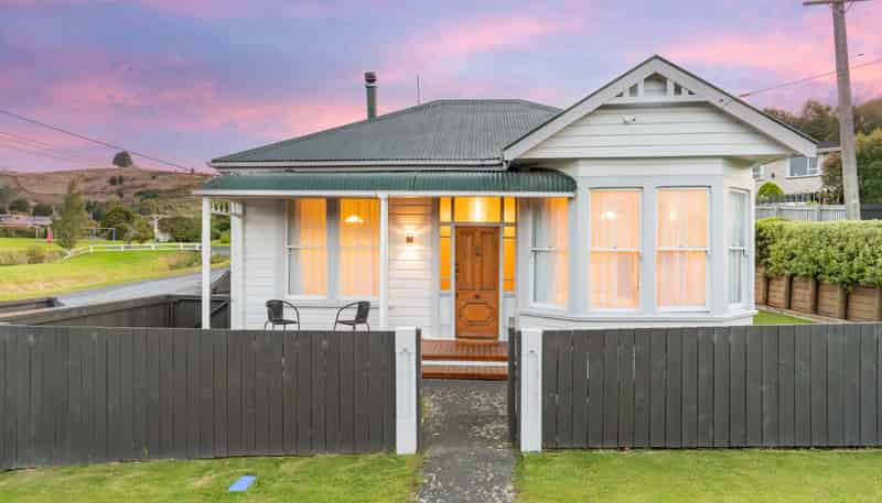 37 Mulford Street, Concord