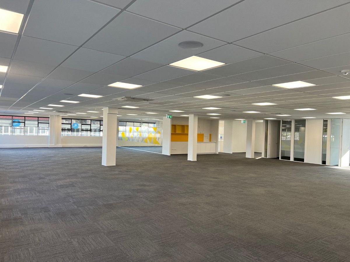 Large & new, Central-Hutt Open-plan floor - Ansicht 2