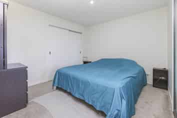 211/8 Gray Avenue, Mangere East