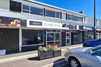 AFFORDABLE 60M² RETAIL UNIT - SILVERDALE TOWNSHIP
