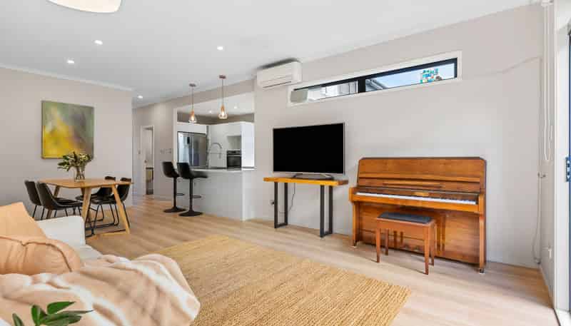 10 Spotted Dove Road, Hobsonville