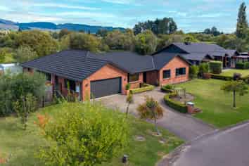 22 Holden Avenue, Holdens Bay