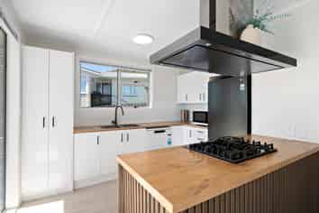 35 Antrim Crescent, Wainuiomata