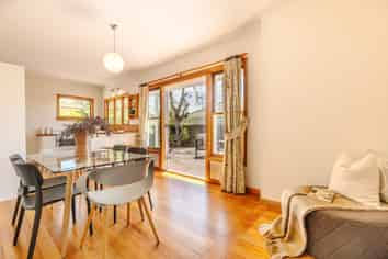 26 Jenner Road, Toi Toi