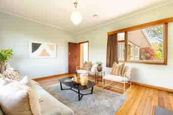 26 Jenner Road, Toi Toi