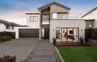 5 Headsail Drive, Long Bay