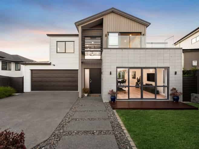 5 Headsail Drive, Long Bay