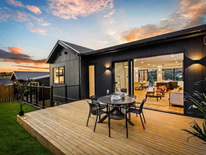 242c West Hoe Heights, Orewa