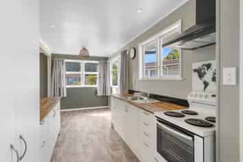 25 Clouston Crescent, Fenton Park