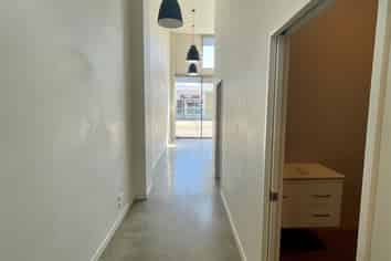 Sunny Beauty / Wellness Space – Barbadoes Street