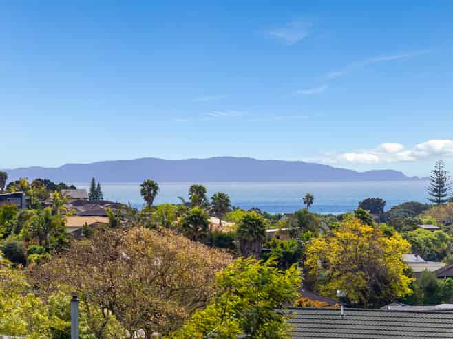 30 Clayden Drive, Gulf Harbour