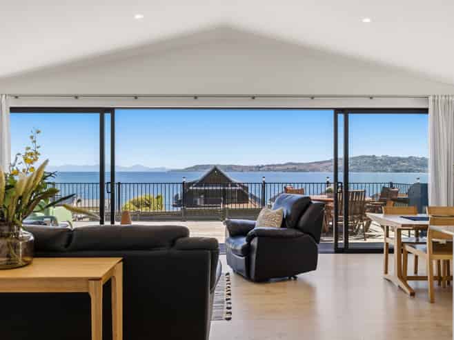 184A Lake Terrace, Hilltop