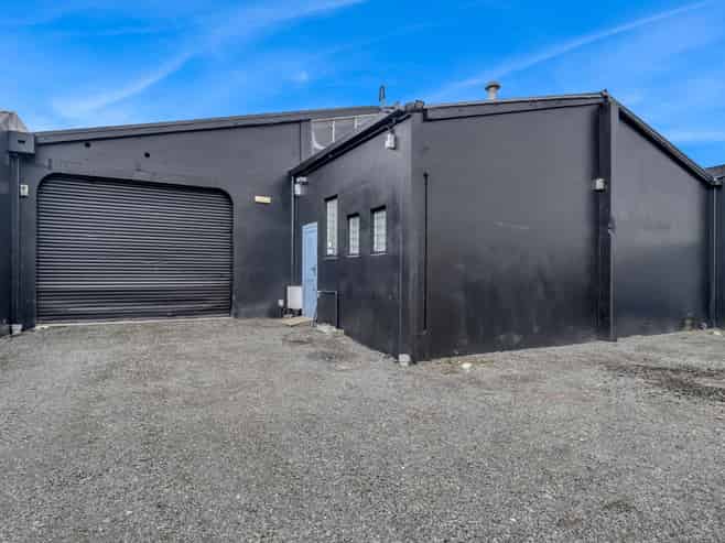 Refurbished industrial premises – for lease