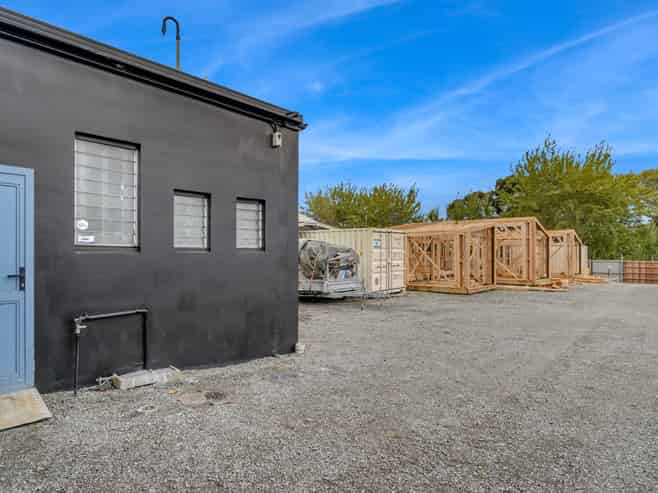 Refurbished industrial premises – for lease