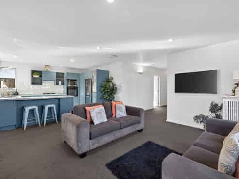 433 Mairehau Road, Parklands