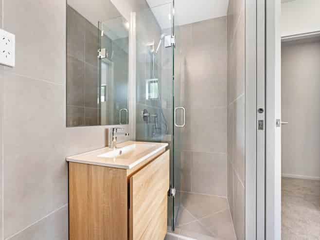 4-9/300 Great North Road, Henderson